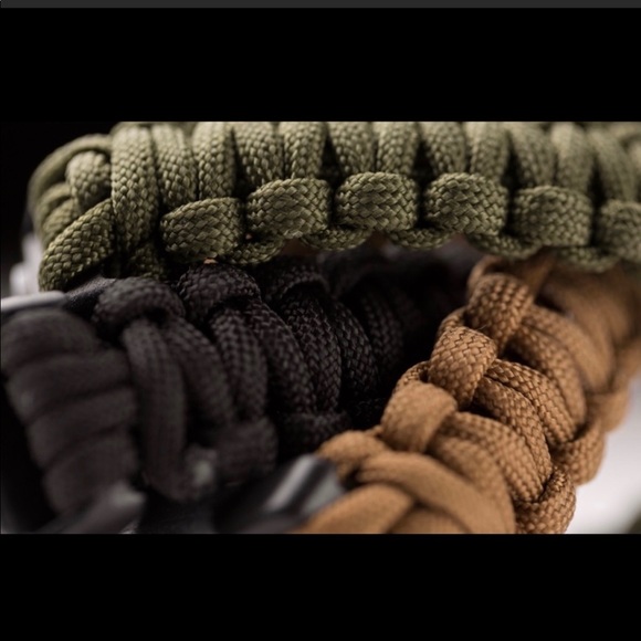 Paracord Outdoor Survival Tactical Bracelet 5 in 1 - Picture 8 of 8